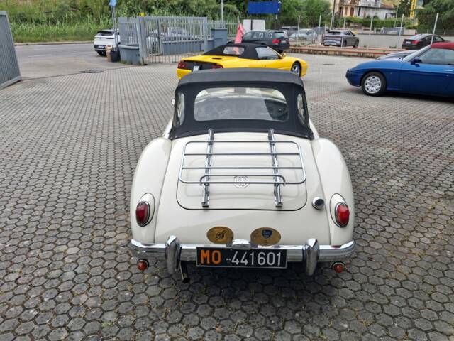 MG MGA 1500