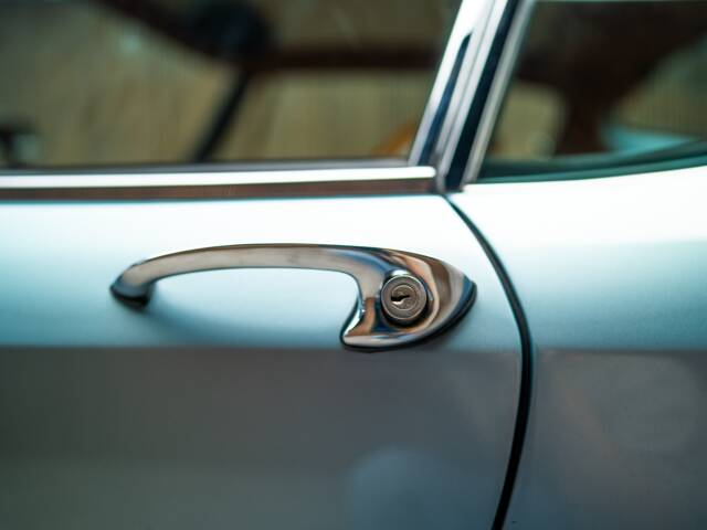 Maserati Mistral 3700