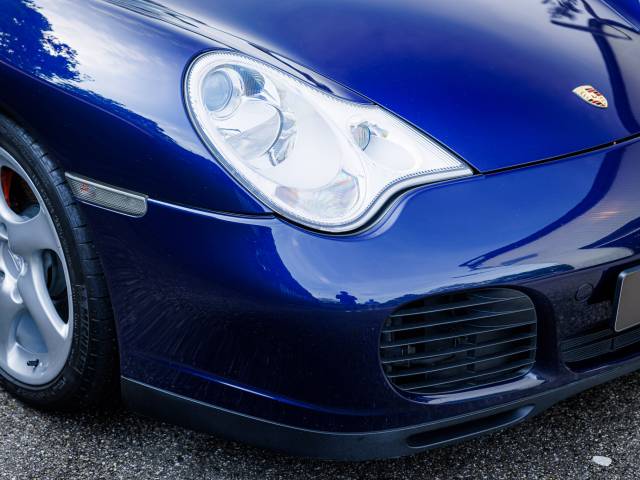 Porsche 911 Carrera 4S