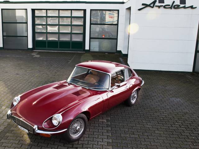 Jaguar E-Type V12 (2+2)