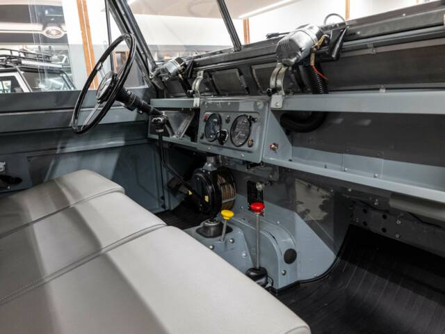 Land Rover 88