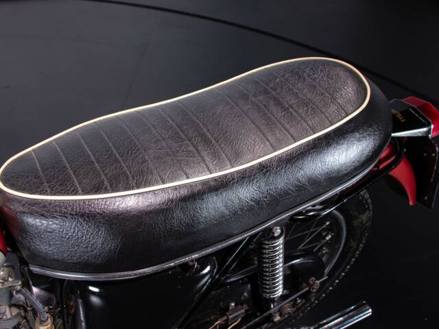 Triumph T 100 Daytona