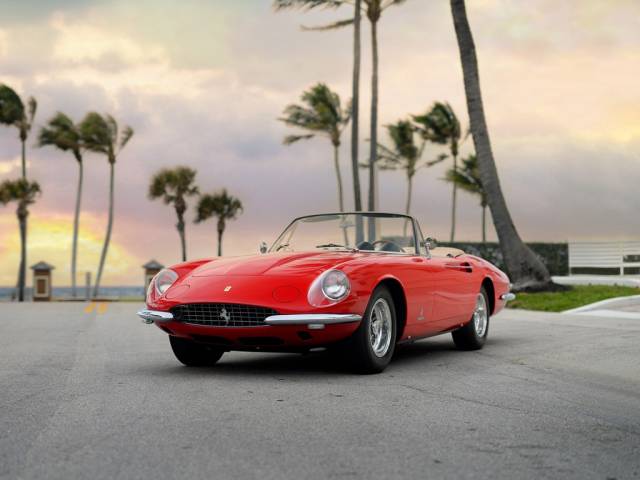 Bild 1/50 von Ferrari 365 California Cabriolet (1967)