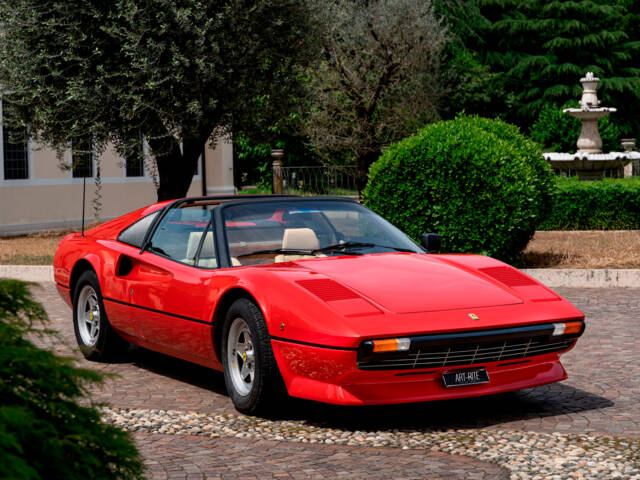 Image 1/48 de Ferrari 308 GTSi (1982)