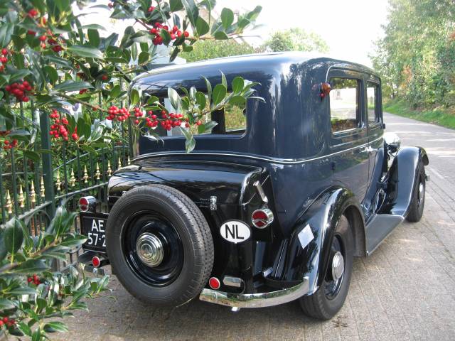 Image 1/16 of Renault Monaquatre (1933)