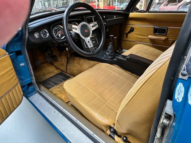 MG MGB GT