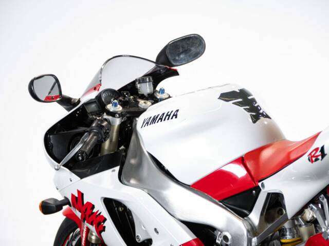 Yamaha YZF 1000 R1