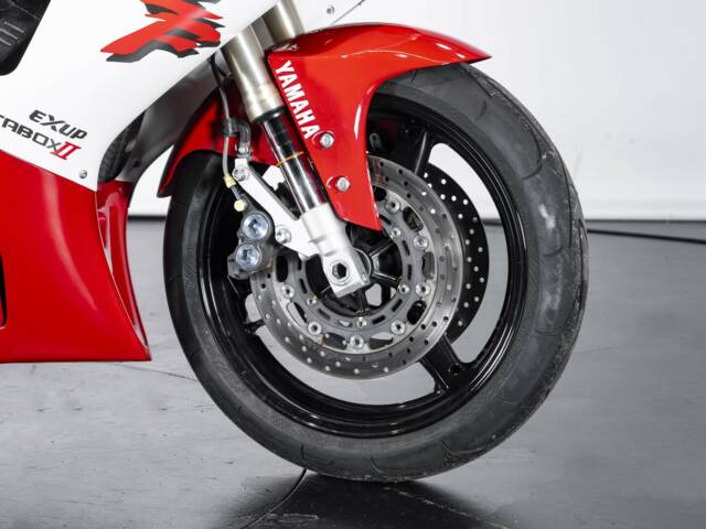 Yamaha YZF 1000 R1