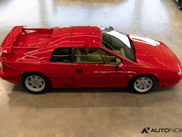 Lotus Esprit SE