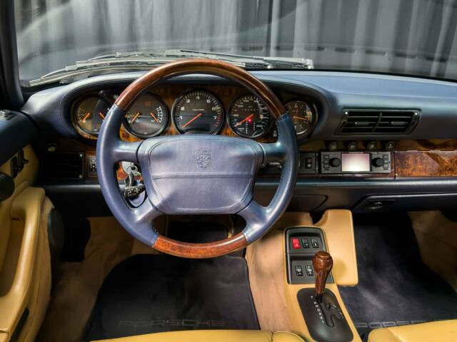 Porsche 911 Carrera