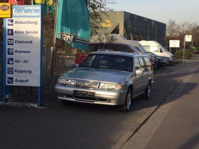 Image 1/12 of Volvo V90 3.0i (1997)