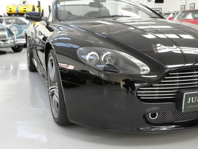 Aston Martin V8 Vantage