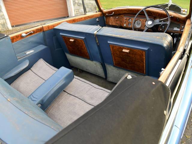 Rolls-Royce Silver Wraith