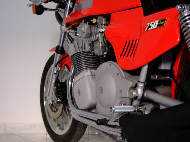 MV Agusta 750 S America