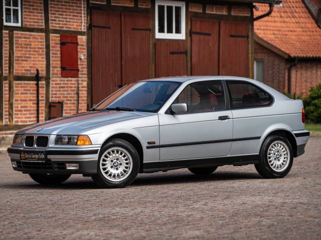 Bild 1/38 von BMW 316i Compact (1995)