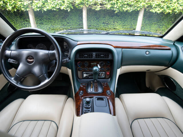 Aston Martin DB 7
