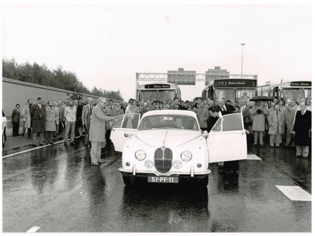 Jaguar 240