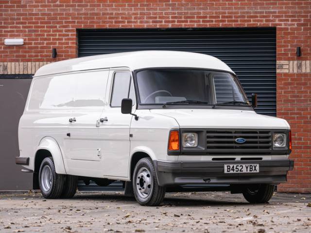 Image 1/38 of Ford Econoline E 150 (1984)