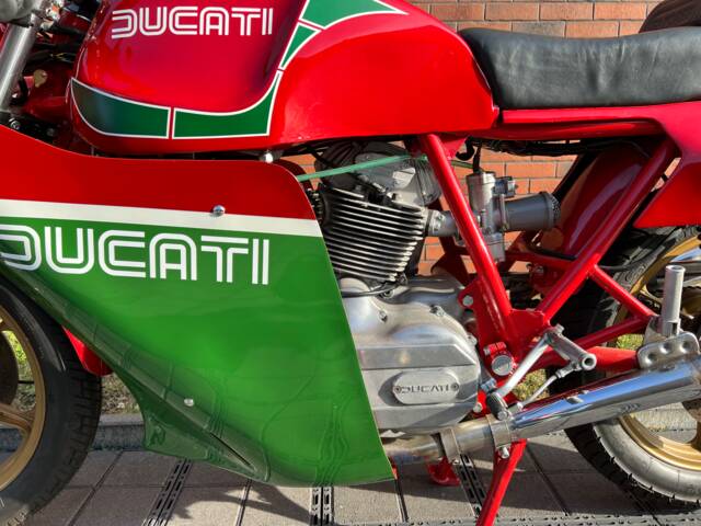 Ducati 900 MHR