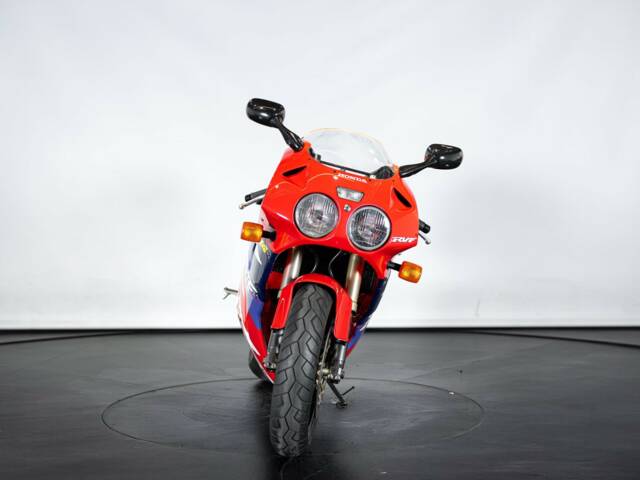 Honda RVF 750