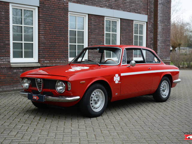 Imagen 1/26 de Alfa Romeo Giulia GTA 1300 Junior (1968)