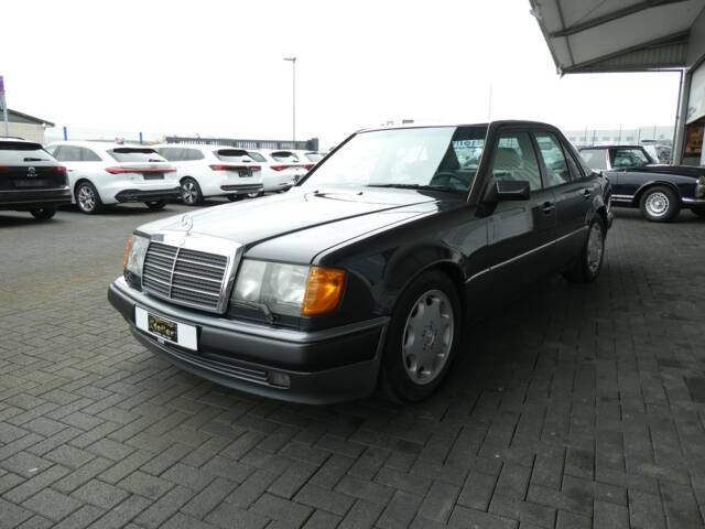 Mercedes-Benz 500 E