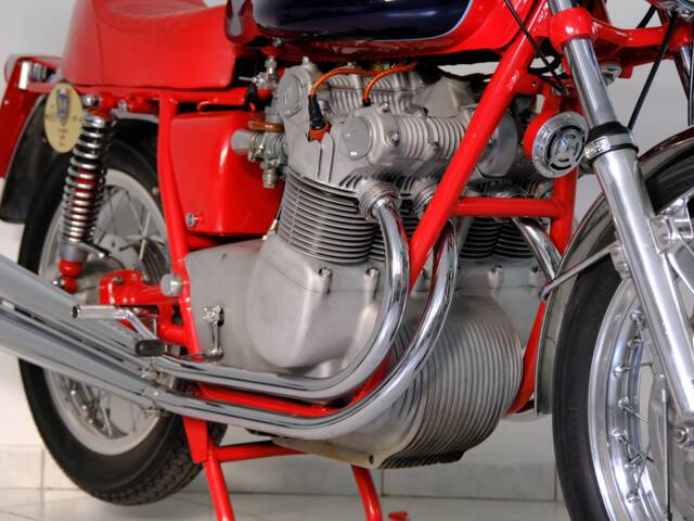 MV Agusta 750 Sport