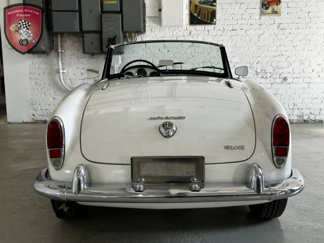 Alfa Romeo Giulia 1600 Spider Veloce