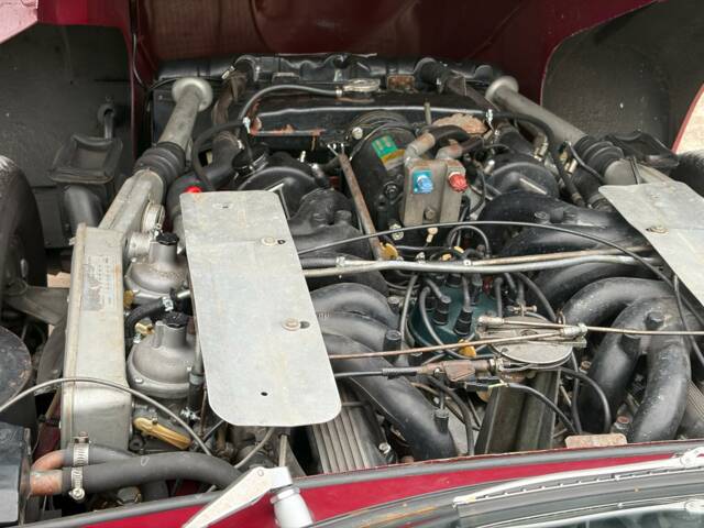 Jaguar E-Type V12 (2+2)