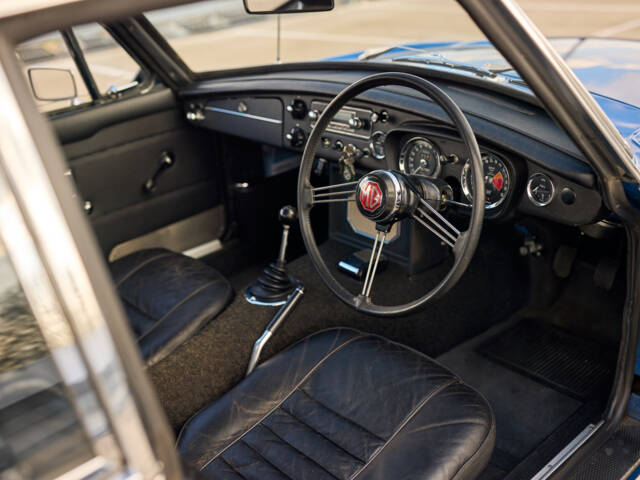 MG MGC GT