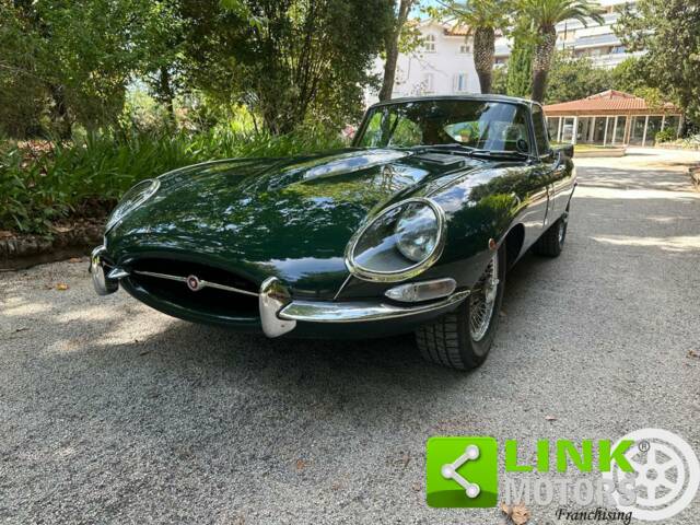 Image 1/10 of Jaguar E-Type 4.2 (1967)