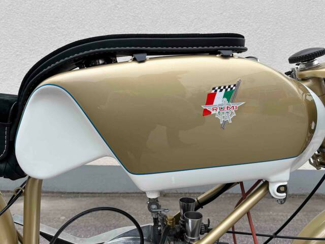 Rumi Junior Gentleman 125
