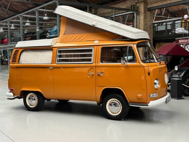 Volkswagen T2b Westfalia
