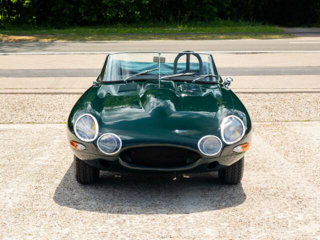 Jaguar E-Type 3.8