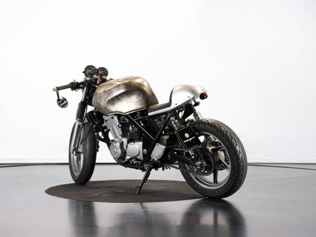 Honda CB 500E