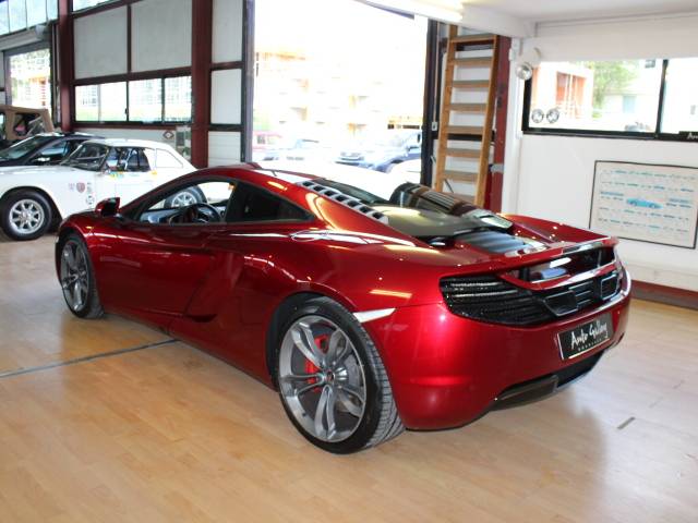 McLaren MP4-12C