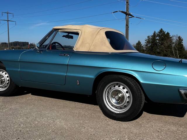 Immagine 1/9 di Alfa Romeo Spider Veloce 2000 (1981)