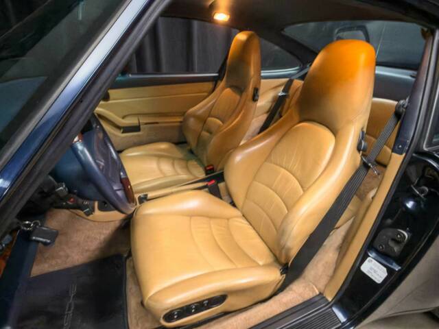 Porsche 911 Carrera
