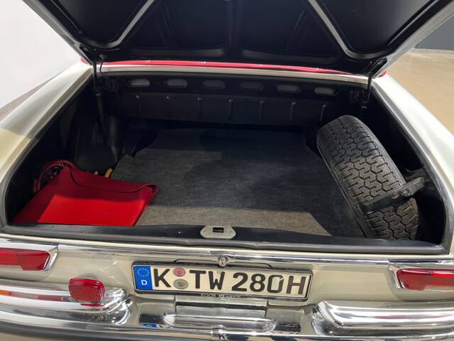 Mercedes-Benz 280 SE
