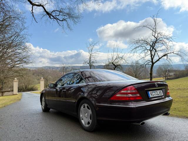 Imagen 1/27 de Mercedes-Benz CL 600 (2001)