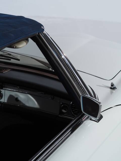 Mercedes-Benz 280 SL