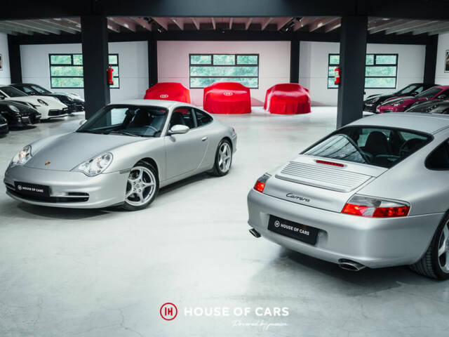 Image 1/24 of Porsche 911 Carrera (2004)