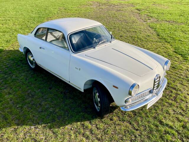 Alfa Romeo Giulia 1600 Sprint