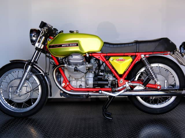 Moto Guzzi V7 Sport