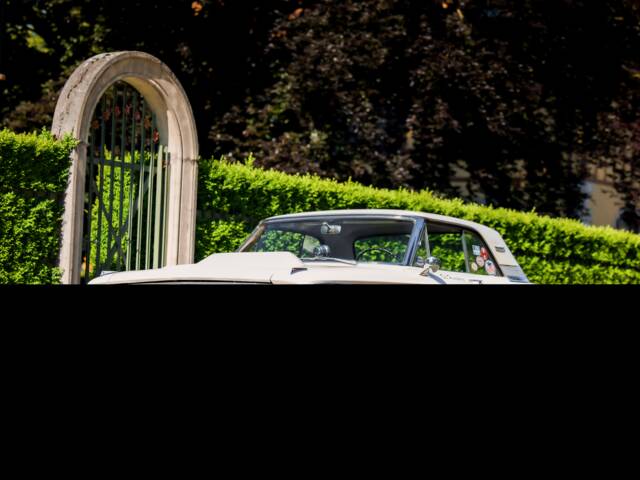 Ford Fairlane 500