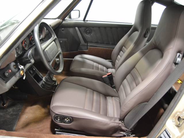 Porsche 911 Turbo 3.3