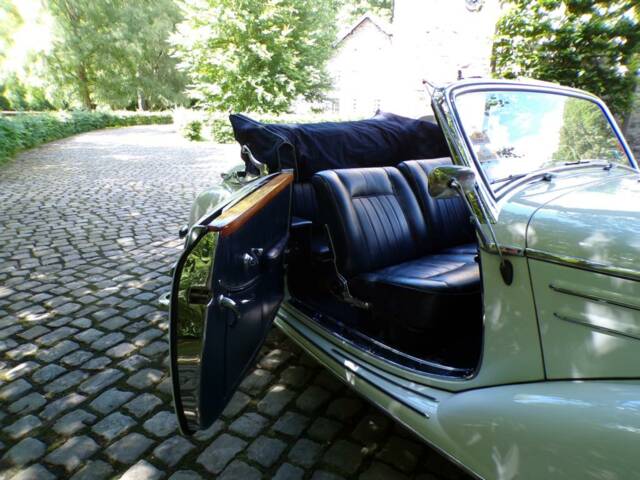 Mercedes-Benz 220 Cabriolet A