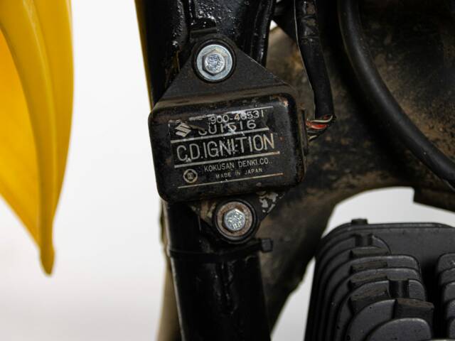 Suzuki PE 175