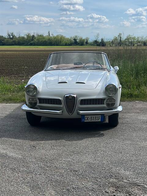 Alfa Romeo 2000 Spider