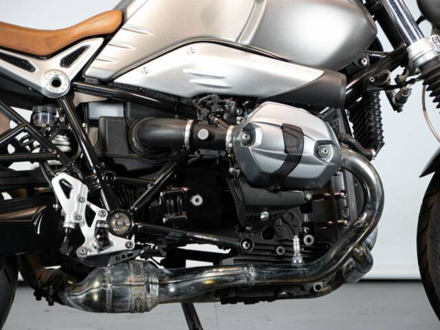 BMW R NineT